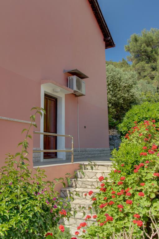 Apartments Villa Julija Mali Lošinj Cameră foto