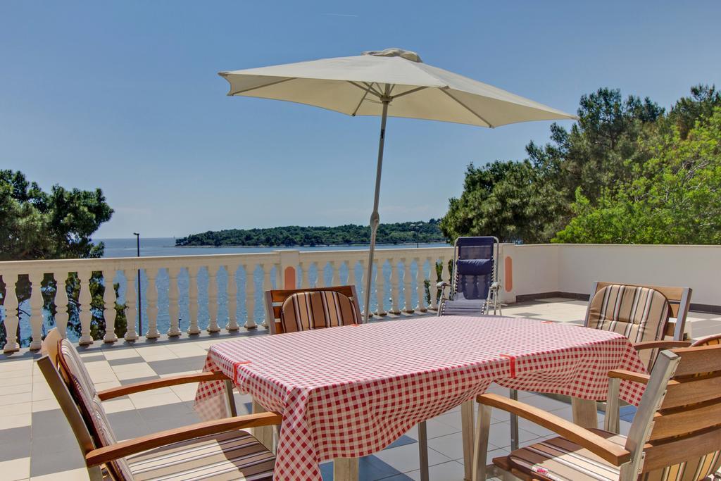 Apartments Villa Julija Mali Lošinj Cameră foto