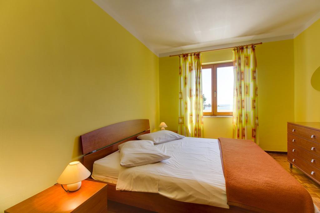 Apartments Villa Julija Mali Lošinj Cameră foto