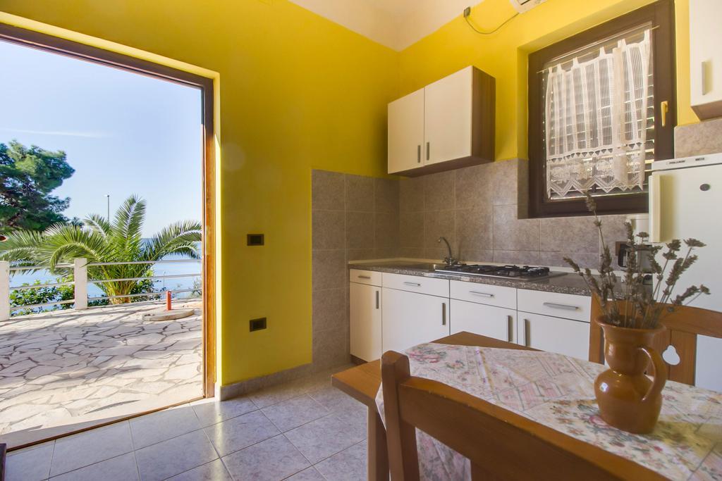 Apartments Villa Julija Mali Lošinj Cameră foto