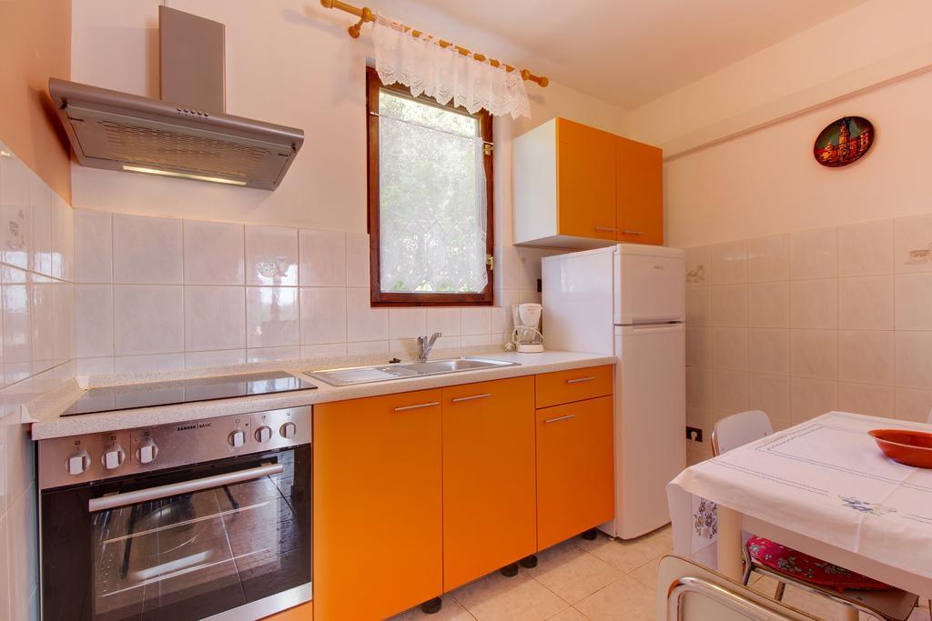 Apartments Villa Julija Mali Lošinj Cameră foto